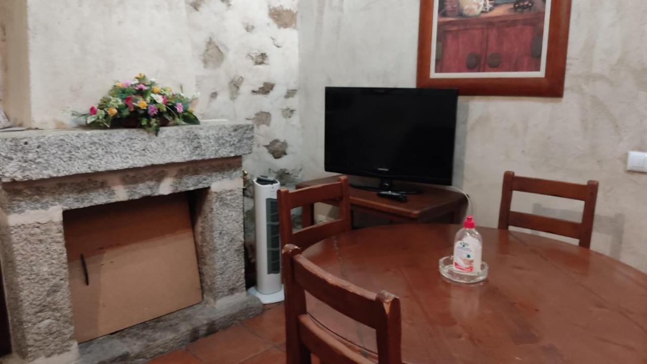 Casa Rural El Molino I San Bartolomé de Pinares Exteriör bild